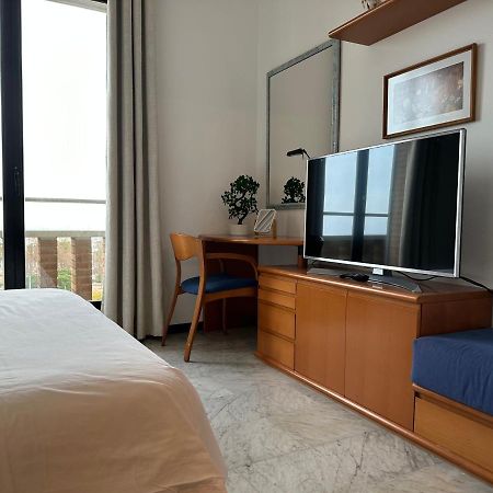Lets Holidays Apartment Sea Views In Barcelona Buitenkant foto